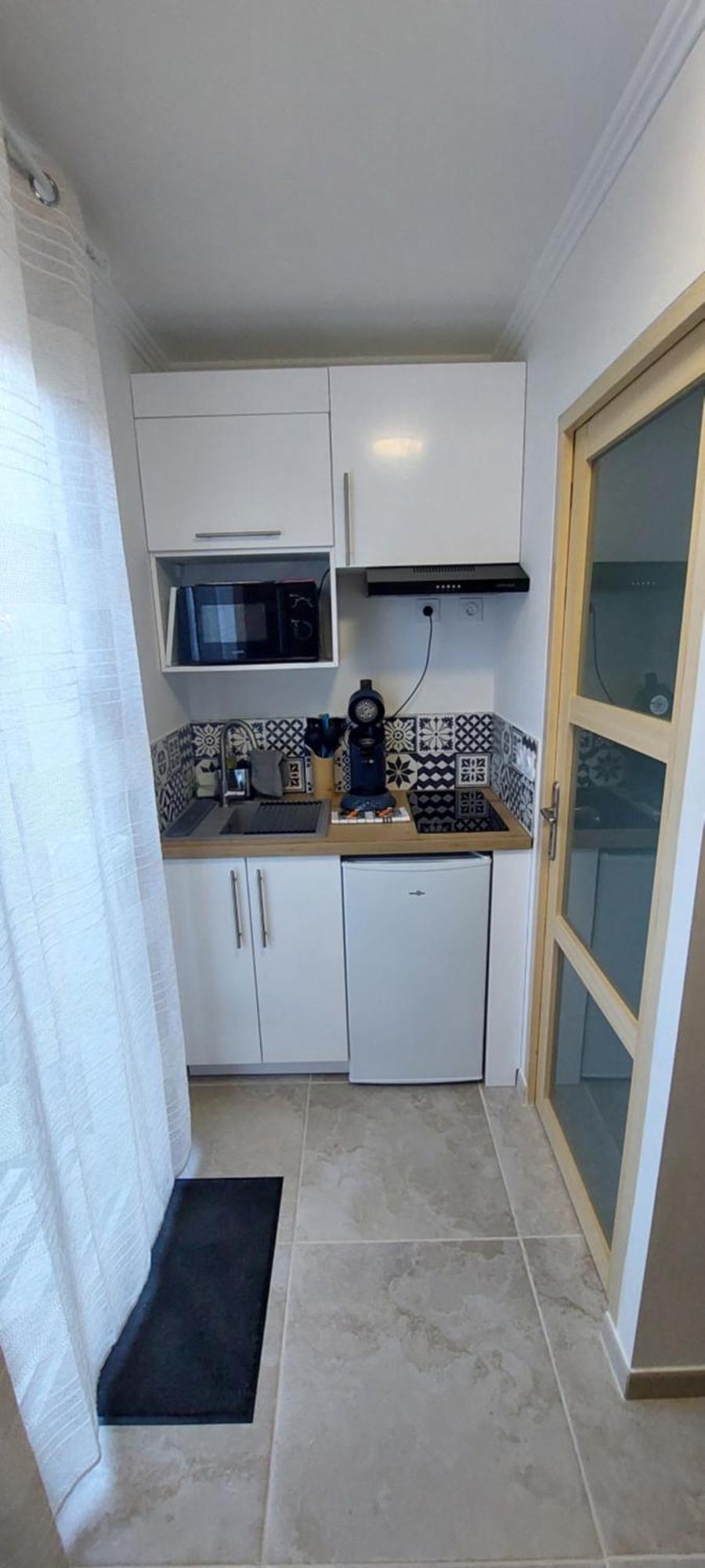 Gite De L'Olivier, Classe, Climatise, Jardin Avec Parking Gratuit Devant Le Logement Et A 5 Minutes Du Centre-Ville A Pied LʼIsle-sur-la-Sorgue Extérieur photo