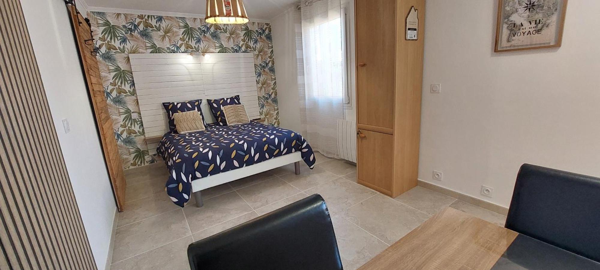 Gite De L'Olivier, Classe, Climatise, Jardin Avec Parking Gratuit Devant Le Logement Et A 5 Minutes Du Centre-Ville A Pied LʼIsle-sur-la-Sorgue Extérieur photo